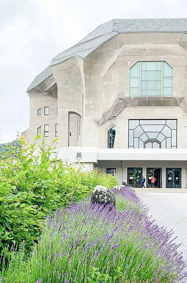anthroposophie-conference-saf-siege-societe-anthroposophique_Goetheanum_Das_Goetheanum.jpg